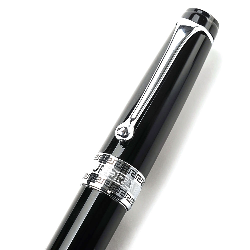 Bút máy Aurora Optima Black Chrome Plated Trim