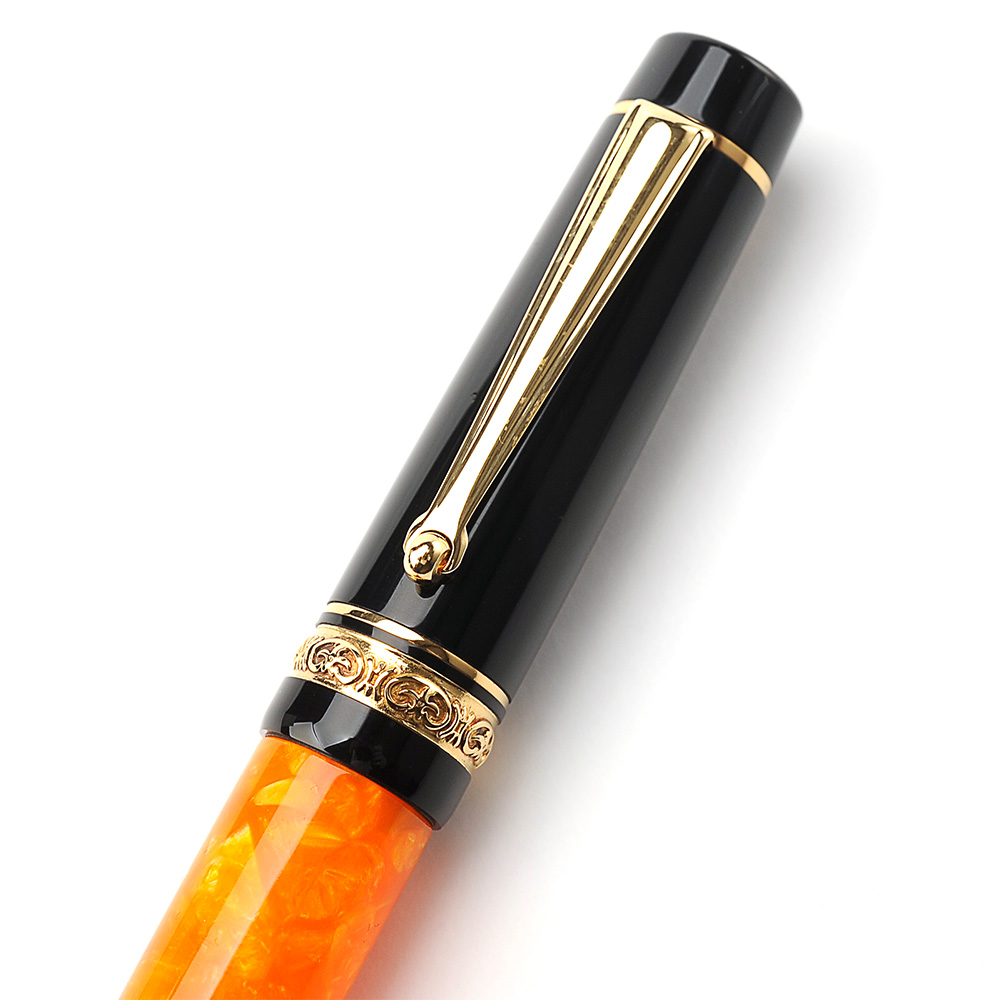 Bút máy Delta Dolcevita Slim Gold Plate