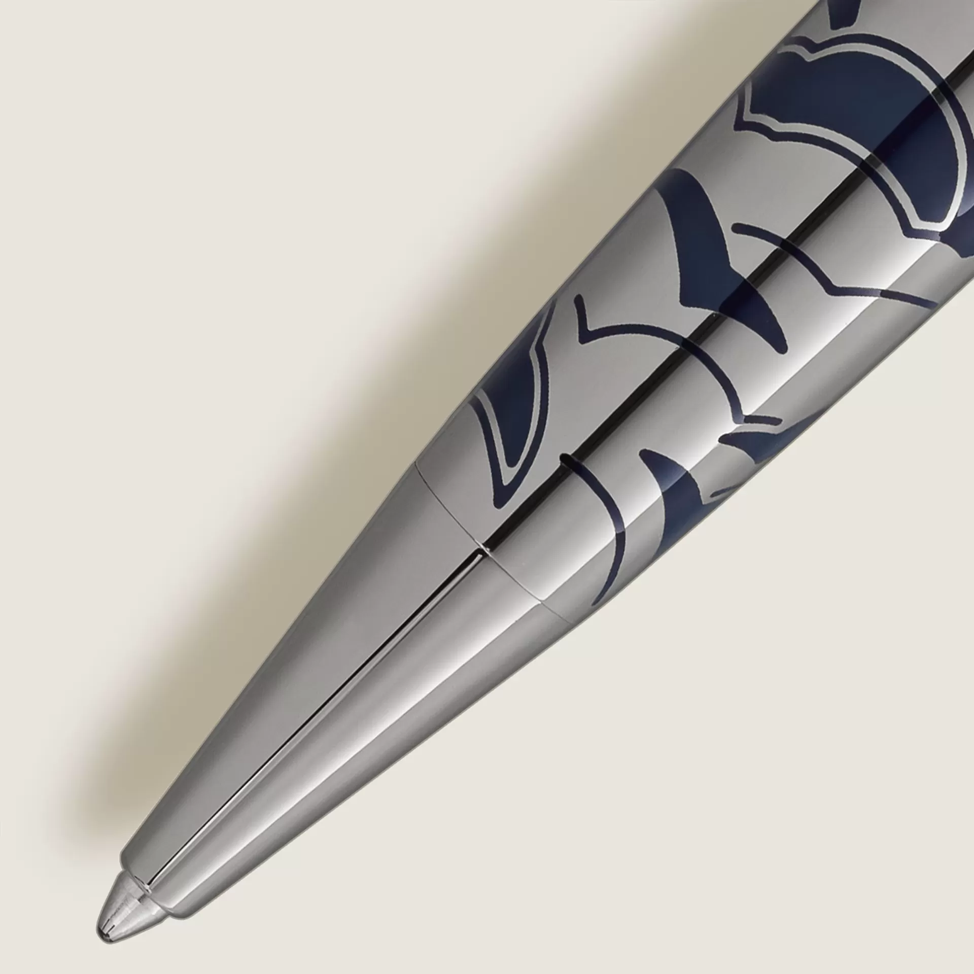 Bút bi Montblanc Meisterstück Around the World in 80 Days Y3 Solitaire Midsize