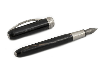 Bút máy Visconti Rembrandt-S Black